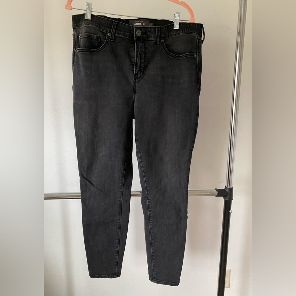Torrid Sky High Skinny Premium Stretch Black Wash